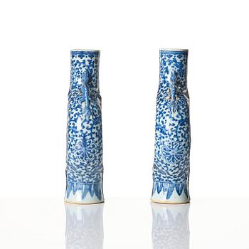 A pair of blue and white moon flasks, Qing dynasty, 19th Century.