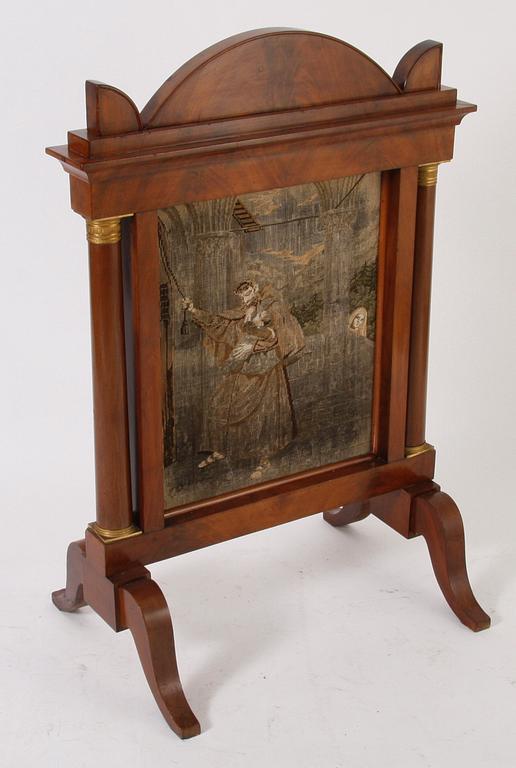 ELDSKÄRM, bla trä, empire, 1800-talets första hälft.