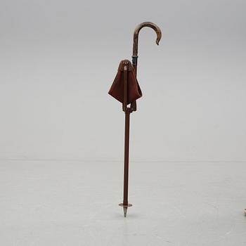 JÄGARSTOL/SPATSERKÄPP, daterad 1949.