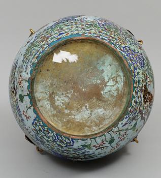 VAS, cloisonné. Qing dynastin, Qianlong (1736-95).