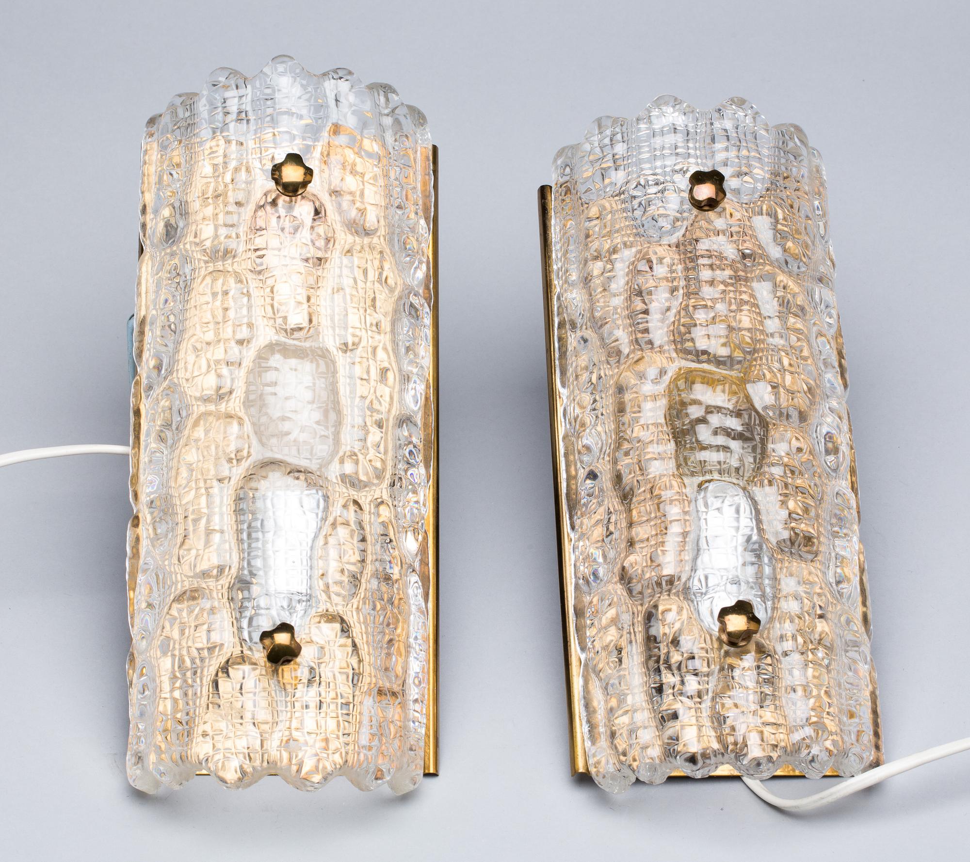 VÄGGLAMPOR, ett par, Orrefors. 1950-tal.