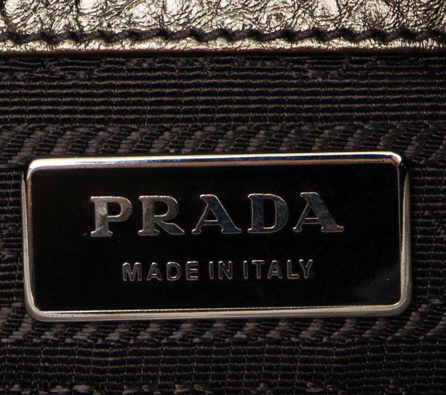 LAUKKU, Prada.