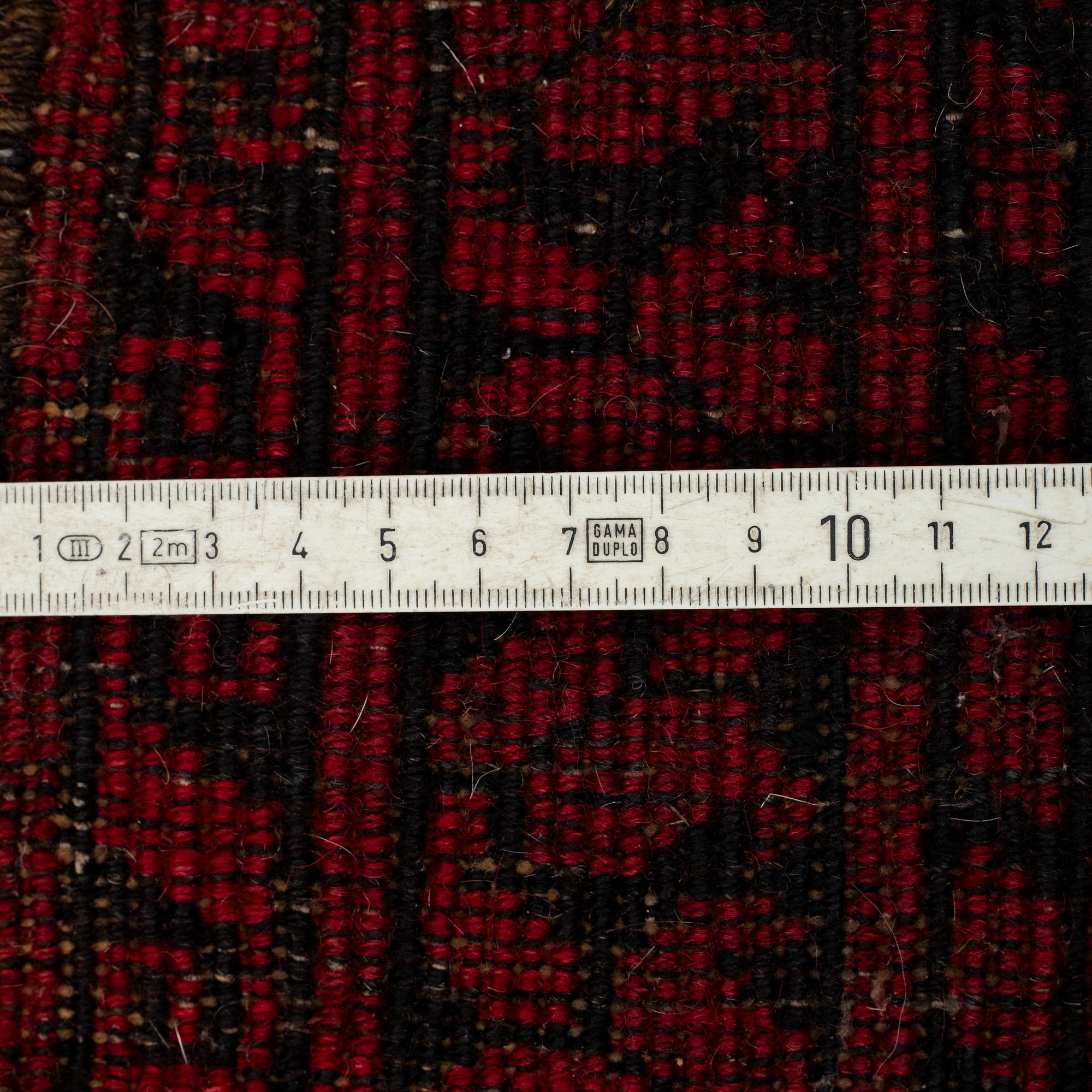 MATTA, Old Afghan, ca 275 x 230 cm.