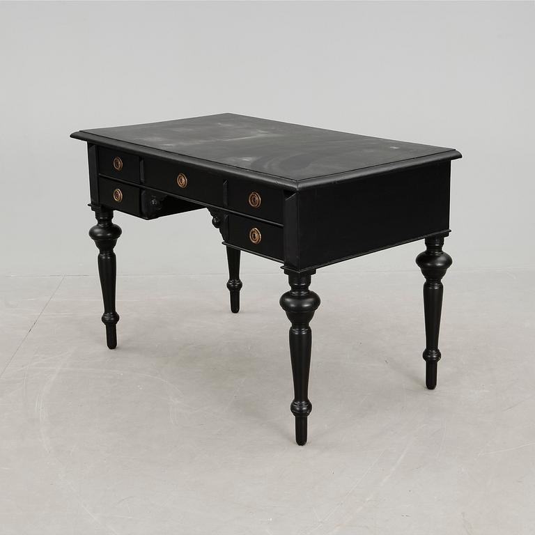 SKRIVBORD, omkring 1900.