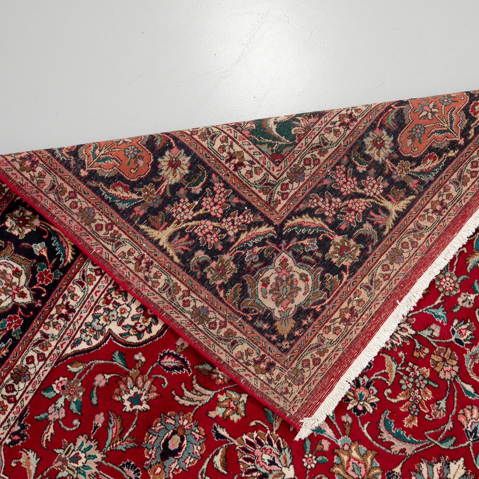 Matta, Täbriz, figural, ca 400 x 300 cm.