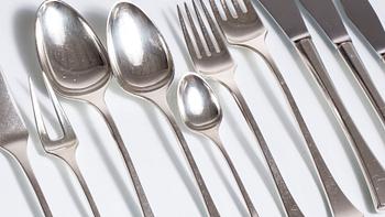 BESTICKUPPSÄTTNING, sterlingsilver, 52 delar, "Kristine formgiven av Hans Hansen, Danmark, 1967. Total vikt ca 2,1 kg.