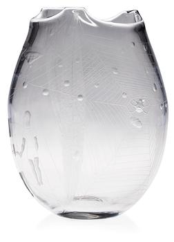 An Erik Höglund engraved glass vase, Boda, 1950's.