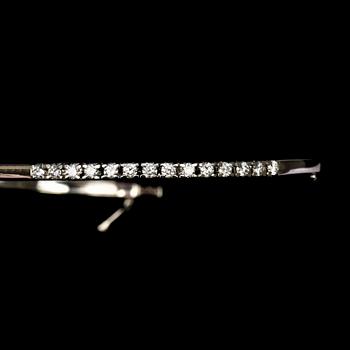 1076. BANGLE, brilliant cut diamonds, tot. 0.72 cts.