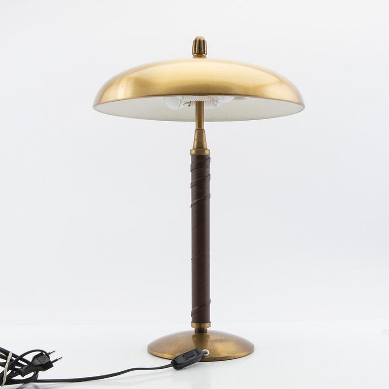 Einar Bäckström's Metal Goods Factory, table lamp, model '5013', Swedish Modern, 1940s.