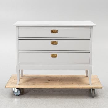 Chest of drawers, early 20th century,