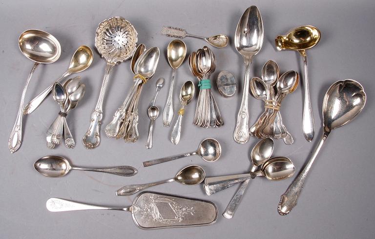 PARTI SILVER samt NYSILVER, ca 81 delar, 1900-tal.