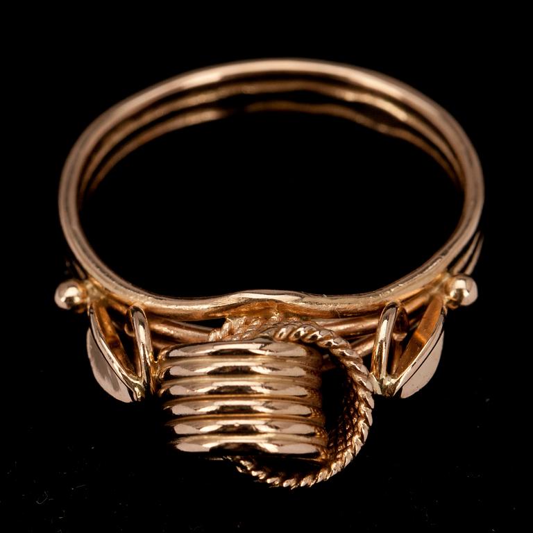 RING, guld 14K, Sovjetunionen 1900-talets senare hälft. Vikt 5 g.