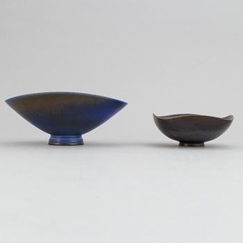 Berndt Friberg, a set of two stoneware bowls, Gustavsbergs studio 1952 and 1962.