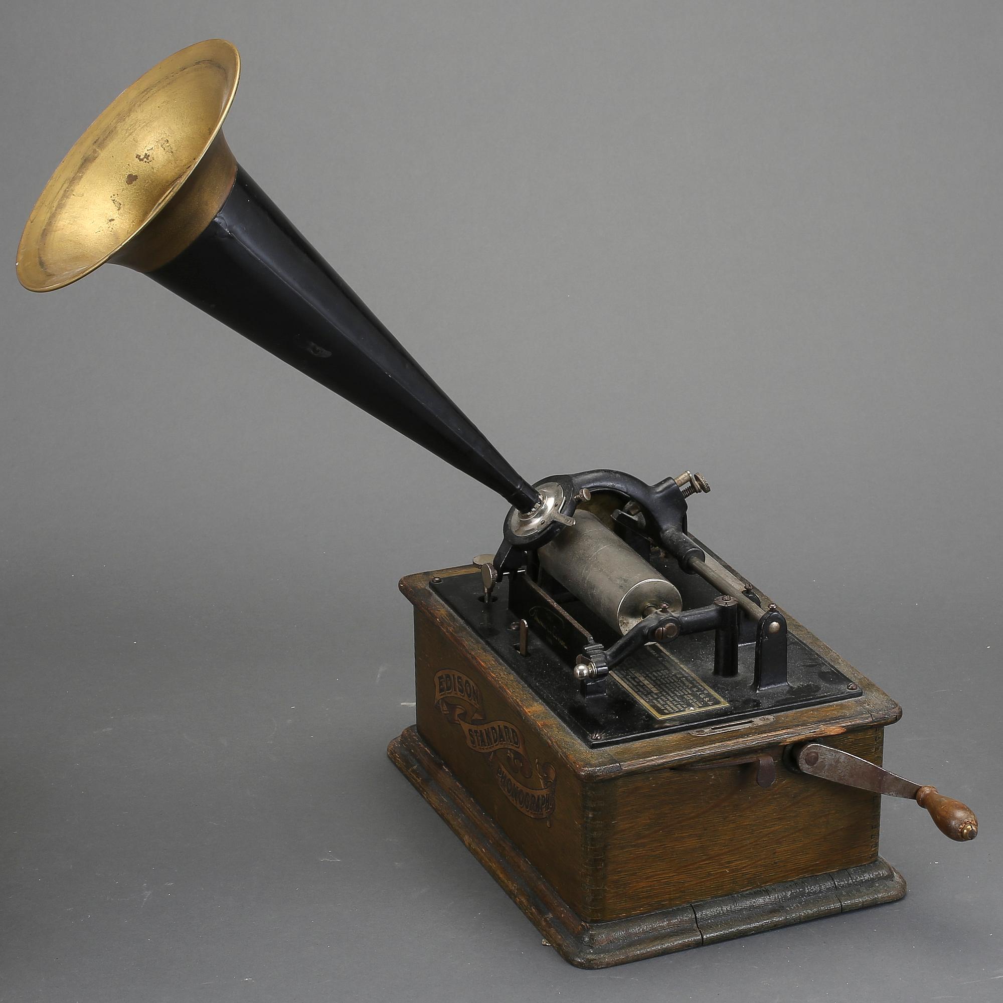 PHONOGRAPH, Edison, med ca 25 rullar.