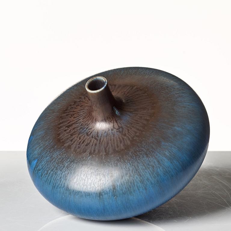 Berndt Friberg, a stoneware vase, Gustavsberg studio, Sweden 1969.