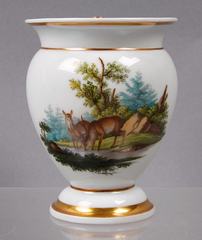 KAFFEKOPP OCH FAT, porslin, Meissen, 1800-tal.