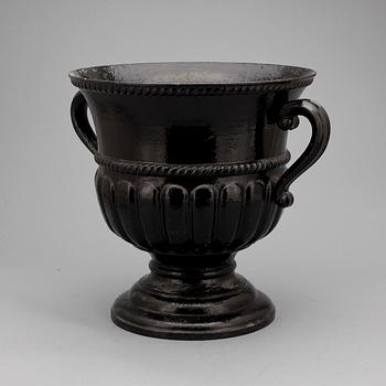 TRÄDGÅRDSURNA, gjutjärn, 1900-talets första hälft.