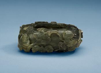 A nephrite brush washer, Qing dynasty.