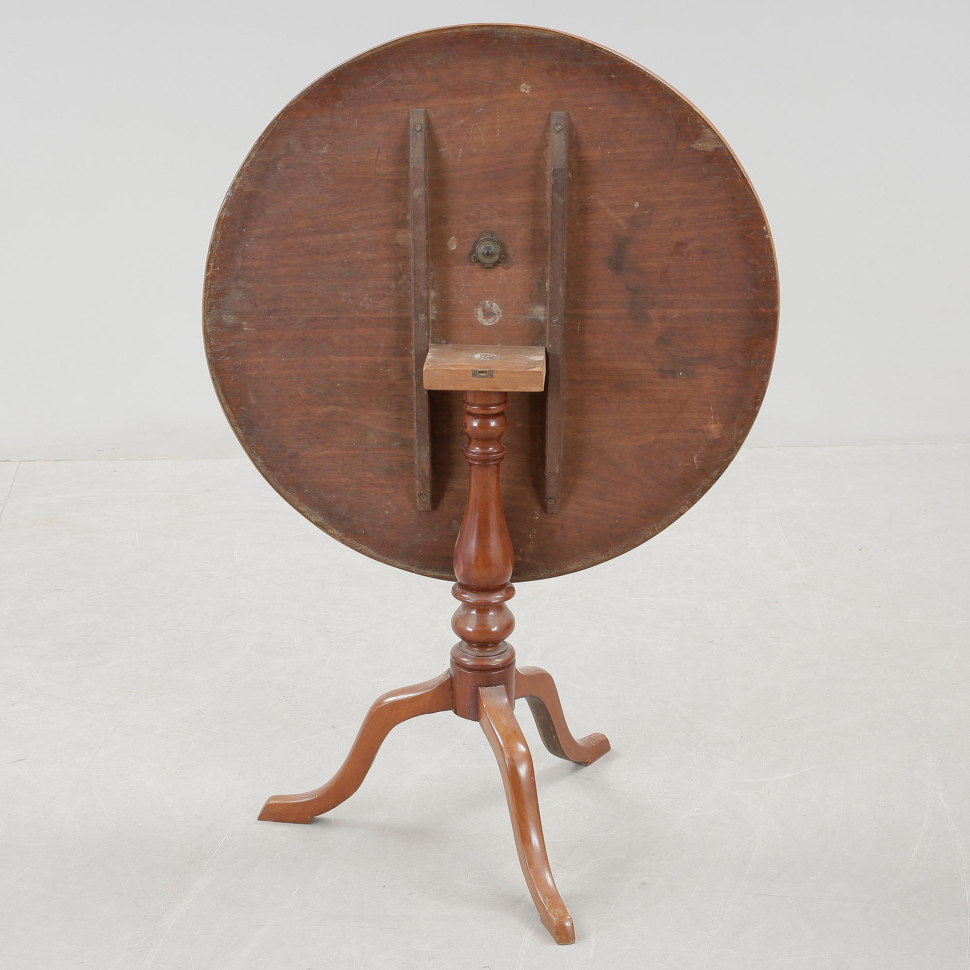 FÄLLBORD, 1800-tal.