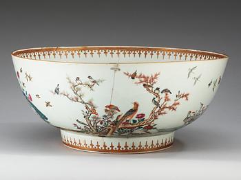 A large famille rose punch bowl, Qing dynasty, Qianlong (1736-95).