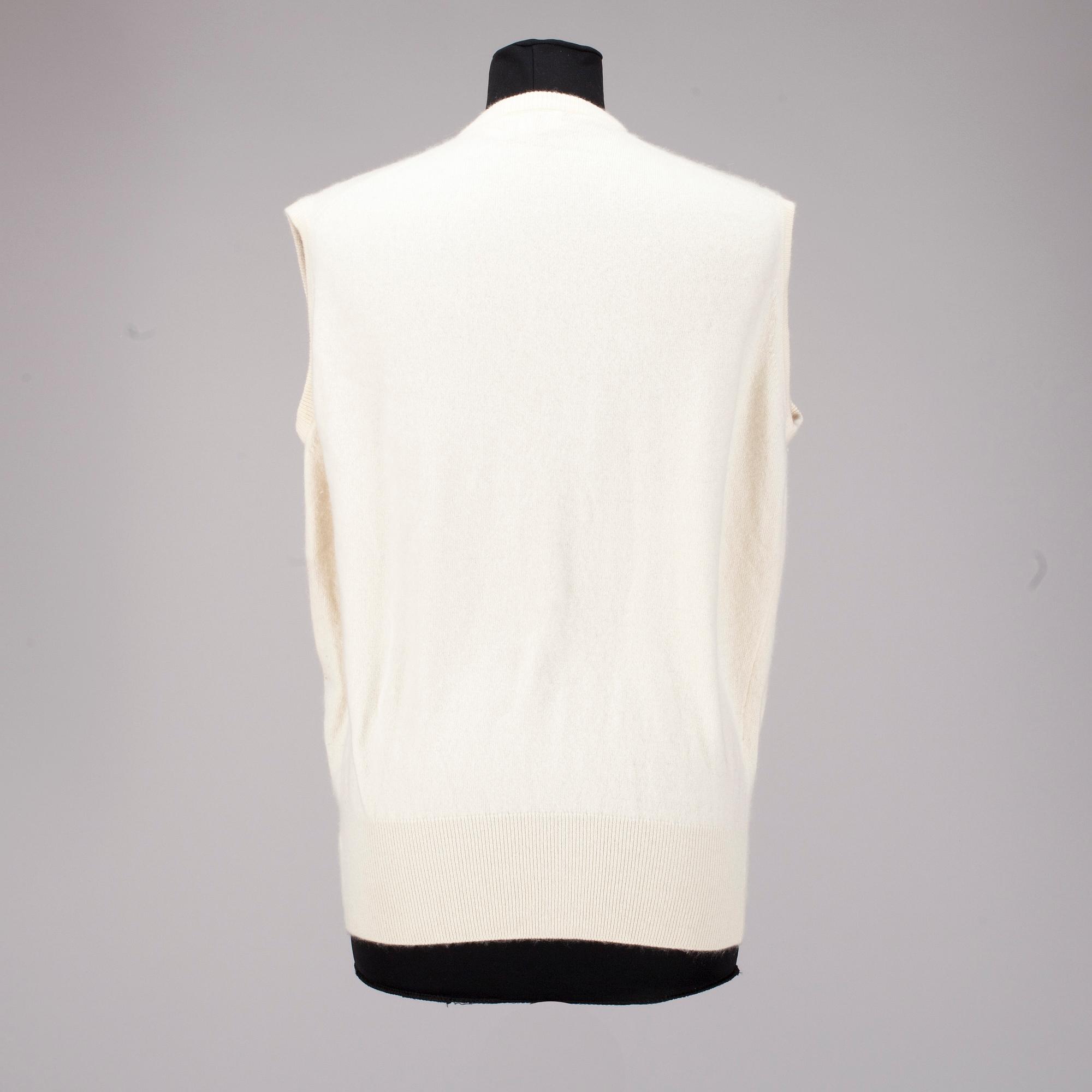 VÄST, Yves Saint Laurent.