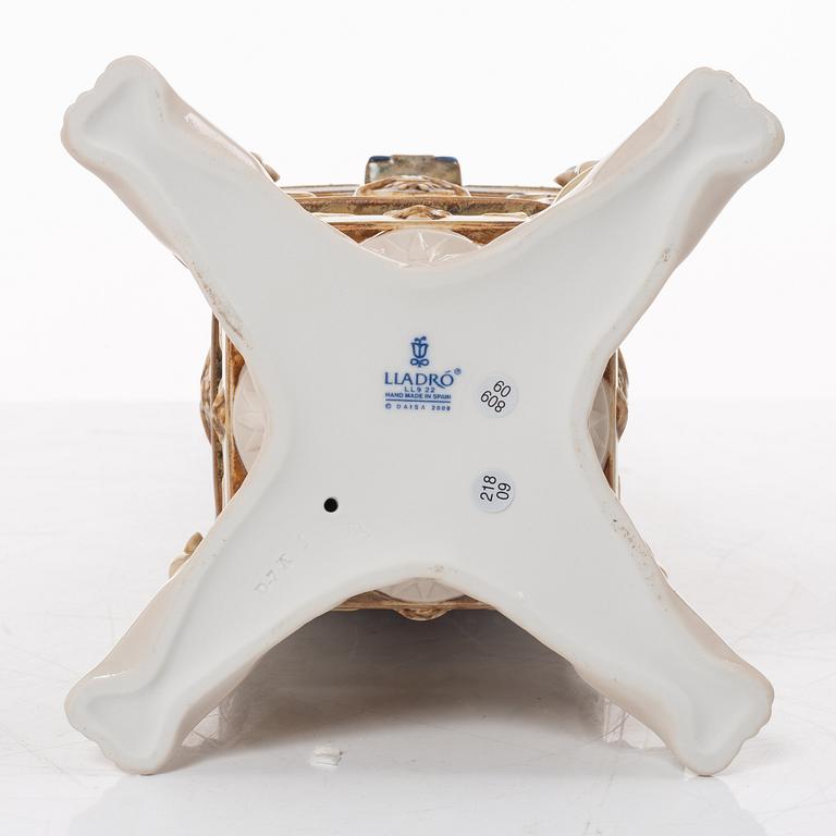 Lladró, figurine, "Thotmes I obelisk (green)", Spain.