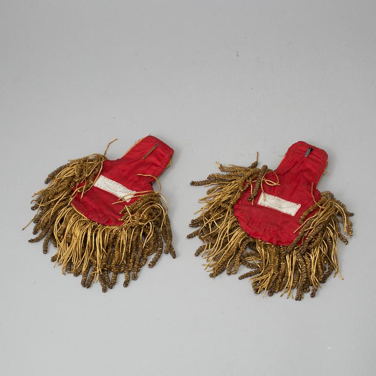 A PAIR OF 19TH CENTURY EPAULETS.