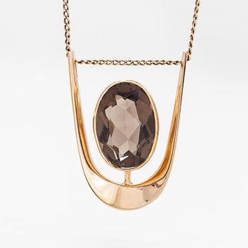 Eero Rislakki, A 14K gold and smokey quartz necklace. Westerback, Helsinki 1961.