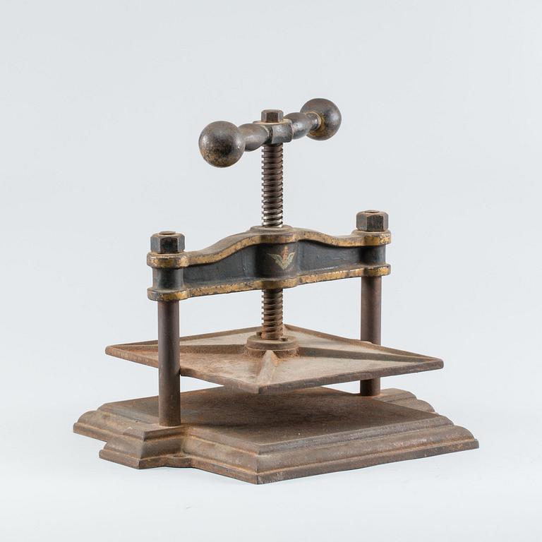 BOOKBINDERS PRESS, cast iron, Alexanderwerk, Germany, early 20th century.