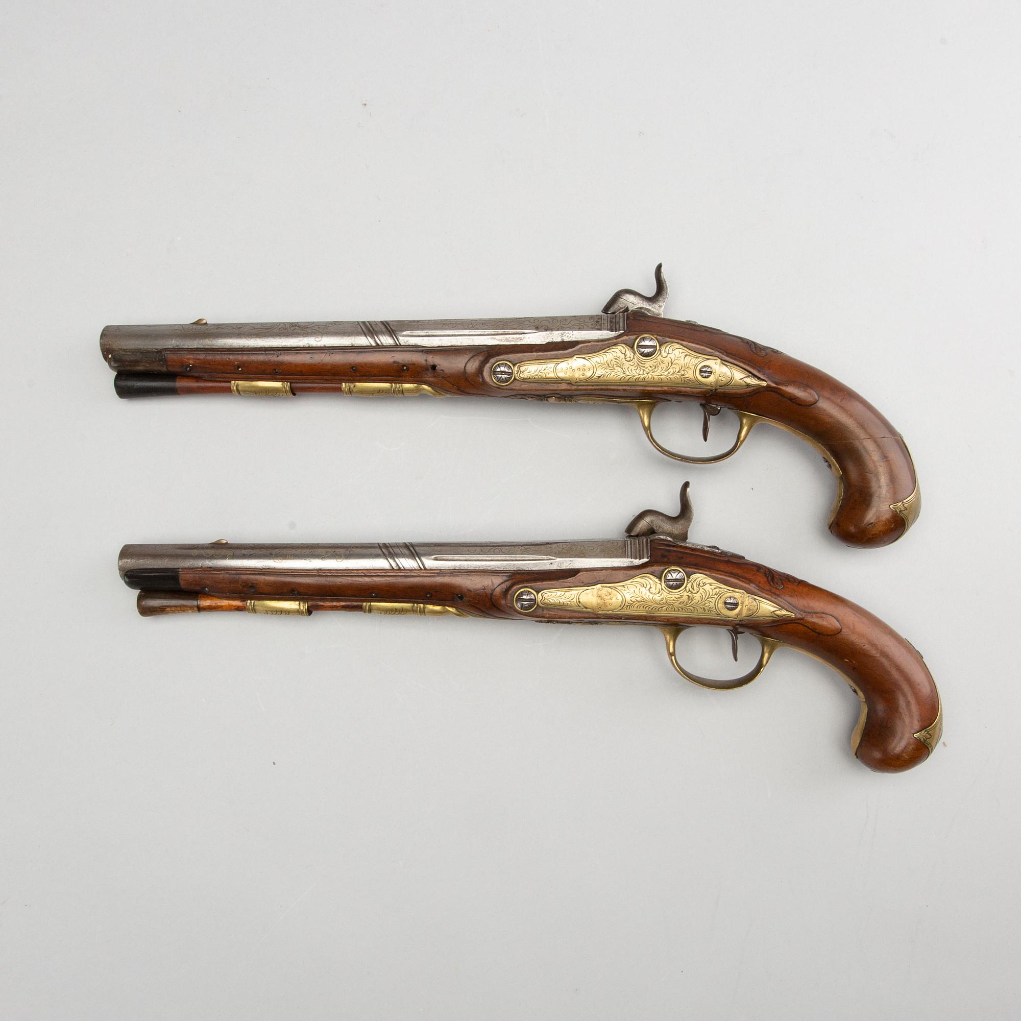 SLAGLÅSPISTOLER, ett par, Sverige 1700-talets andra hälft.