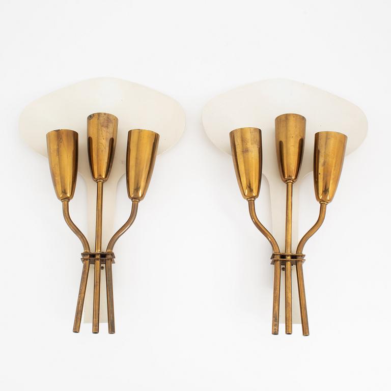 Harald Notini, a pair of wall sconces, model "8772/3", Arvid Böhlmarks Lampfabrik, Sweden 1950s.