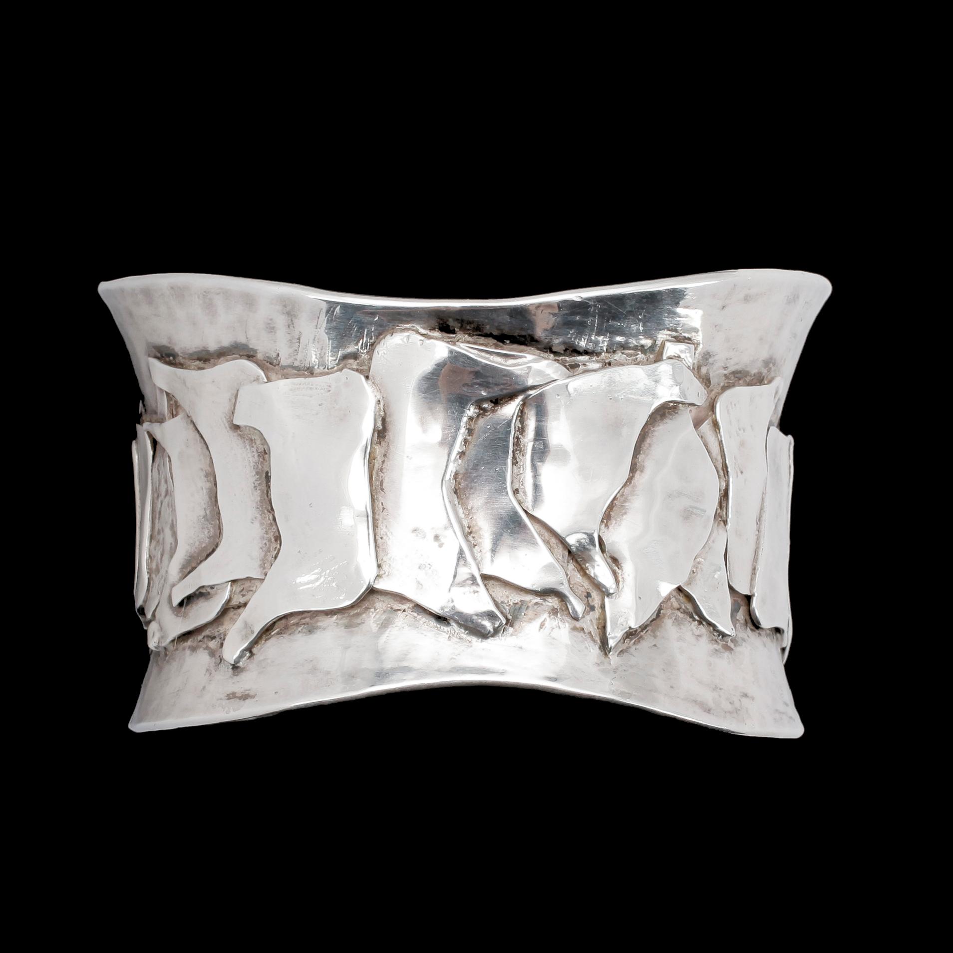 ARMBAND, silver, Bertil R Kempe, Corpus, Västerås 1972. Vikt 87 g.