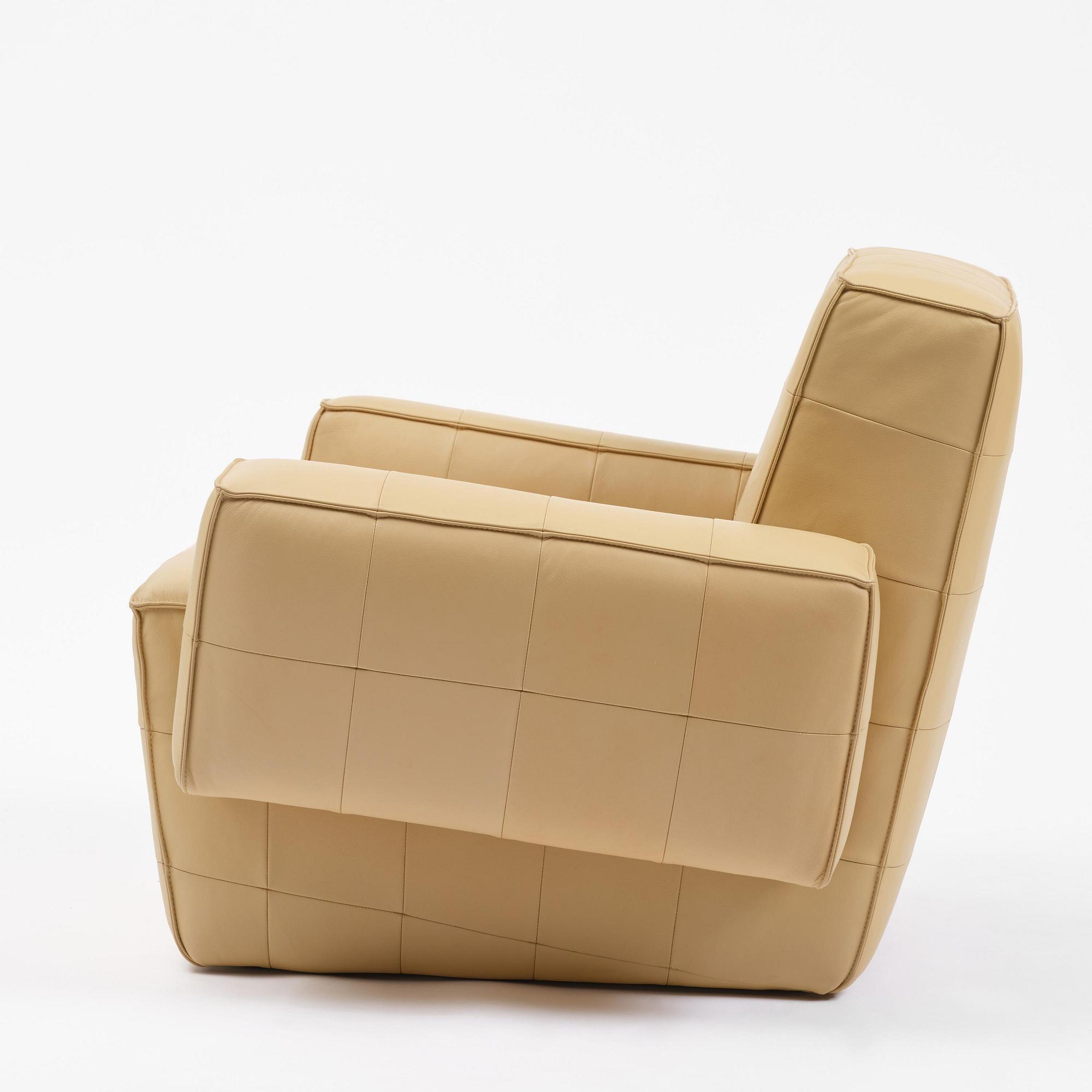 Kwangho Lee, a special edition “Hunk” armchair, Hem, post 2022.