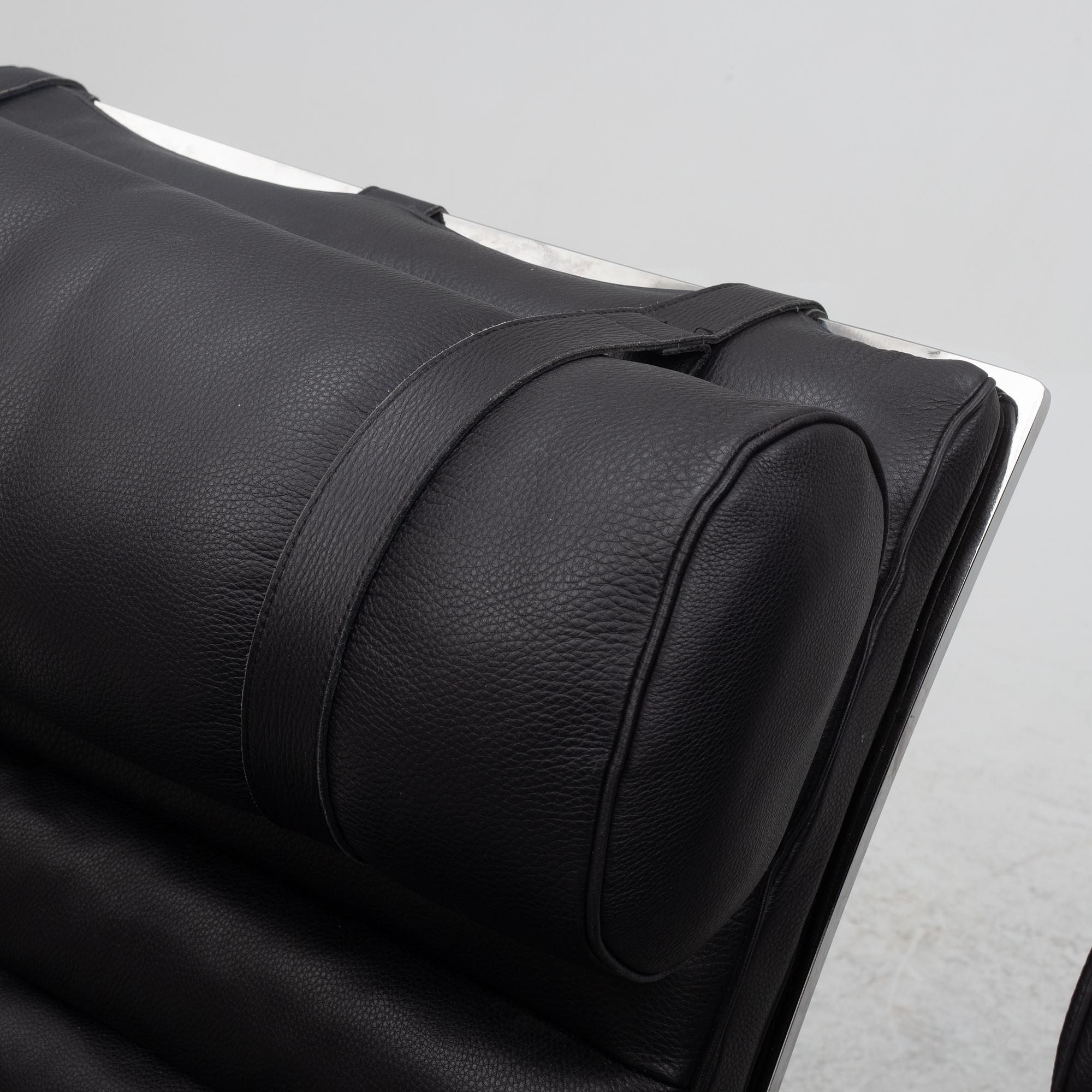 Arne Norell, a pair of "Ari" lounge chairs, Norell Möbler, late 20th century.