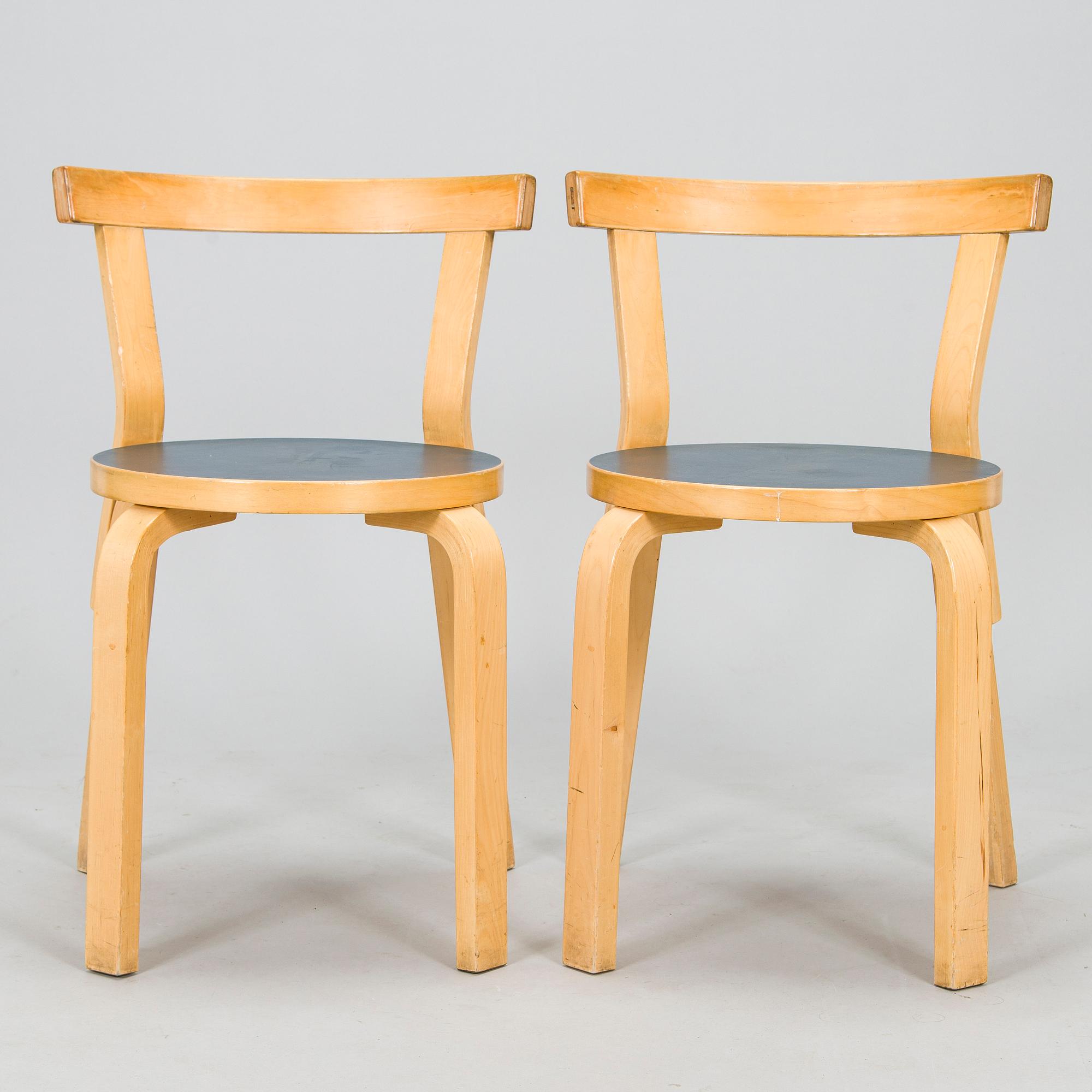Alvar Aalto, tuoleja, 4 kpl, malli 68, Artek 1970-luku.