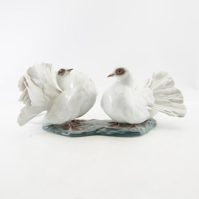 Fritz Heidenreich, Figure Rosenthal Germany 20th century porcelain.