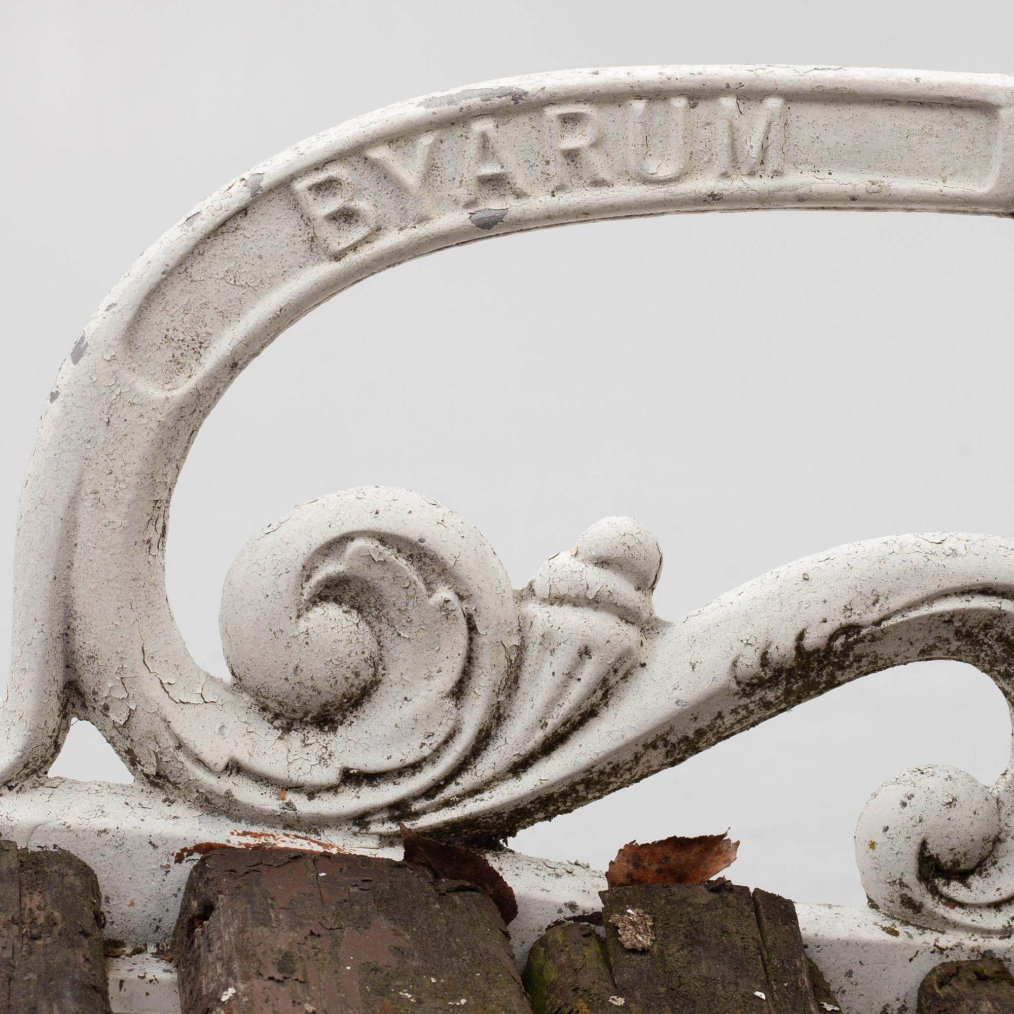 Garden sofa, Byarum, late 20th century.