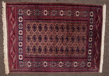 MATTA, Pakistan. Ca 167x128 cm.