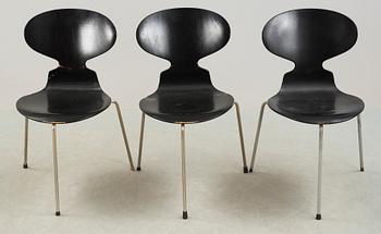 STOLAR, 3 st, "Myran", Arne Jacobsen för Fritz Hansen, formgiven 1952.