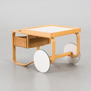 ALVAR AALTO, serveringsvagn, modell 900, Artek, Finland, modell formgiven 1937. 1900-talets andra hälft.