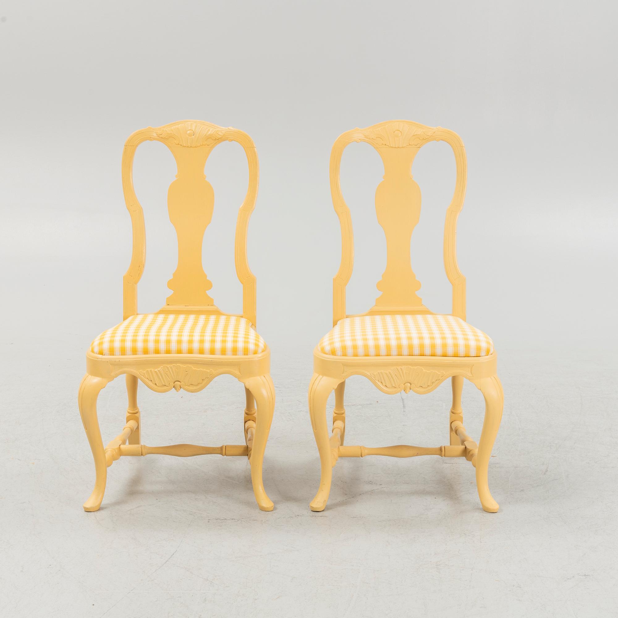 A 13-piece Rococo style dining room furniture suite, 20th Century.