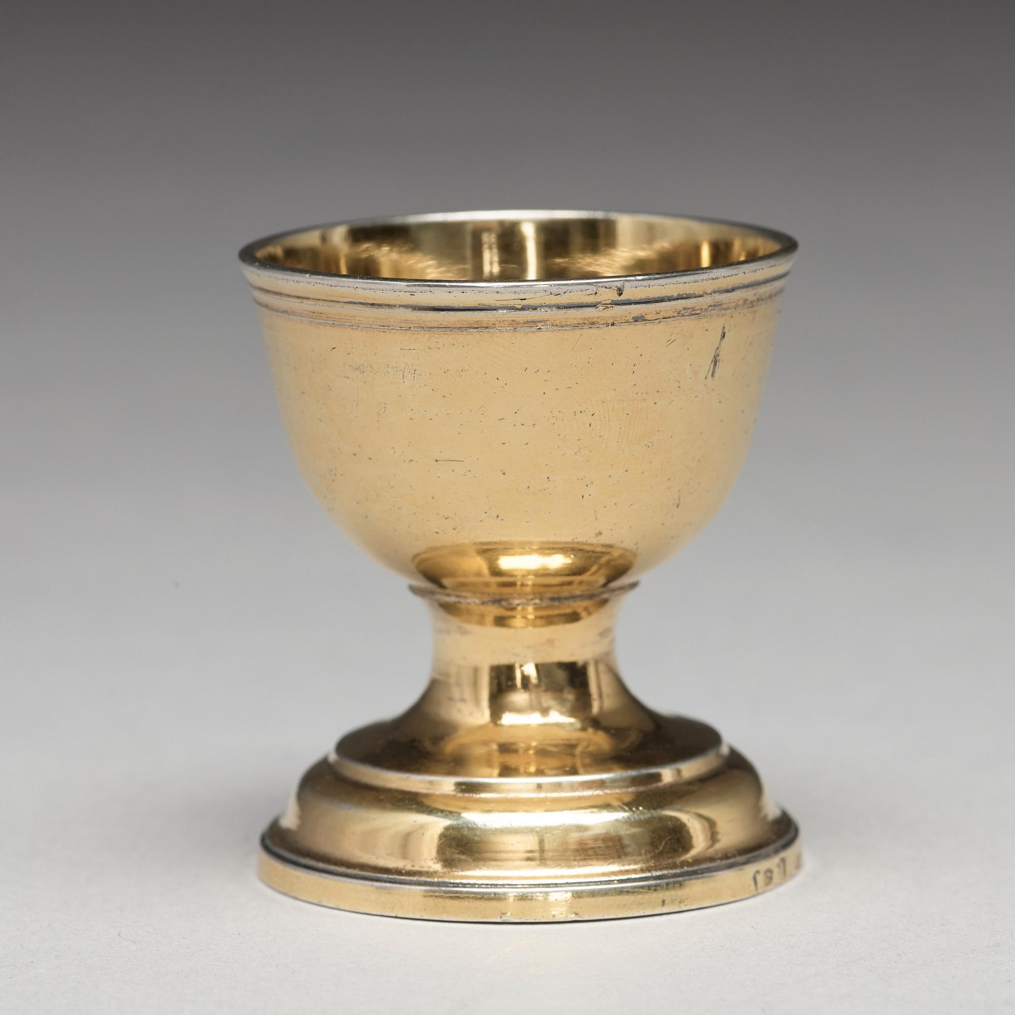 Jonas Thomasson Ronander, äggkopp, förgyllt silver, Stockholm 1758.