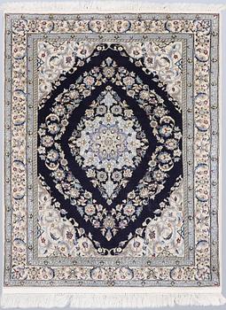 Matta, Nain, part silk, s.k 6 LAA, ca 126 x 93 cm.