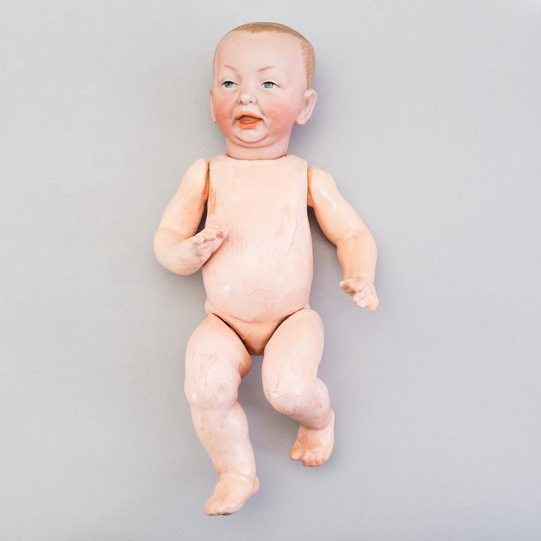 A bisque head character baby doll nr 100 by Kämmer & Reinhardt, Germany, 1910-tal.