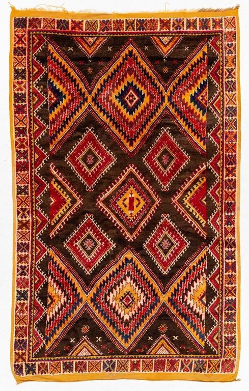 Carpet, North Africa, approx. 245 x 155 cm.