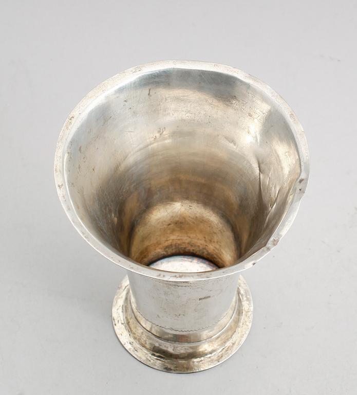 BÄGARE, silver, Anders Gottfrid Roos, Åbo 1818. Vikt ca 68 gram.