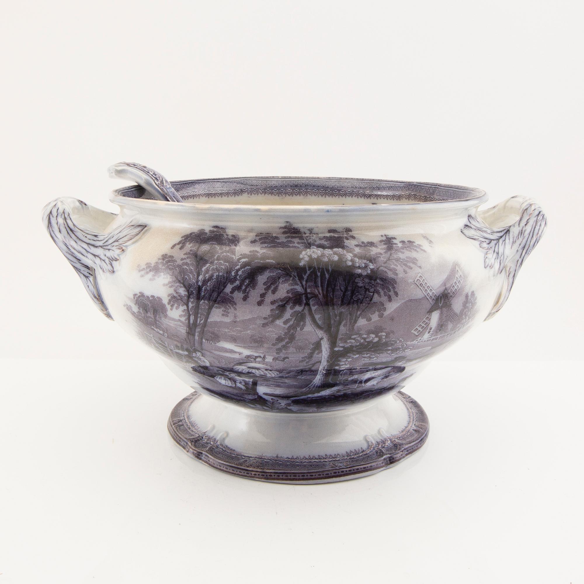 Servis 89 dlr earthenware "Lorraine" S&Co around 1900.