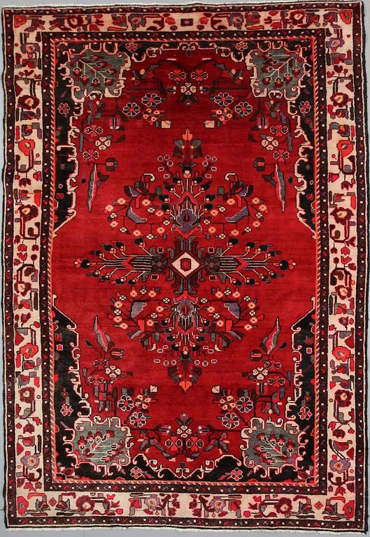 MATTA, orientalisk. Ca 292 x 200 cm.