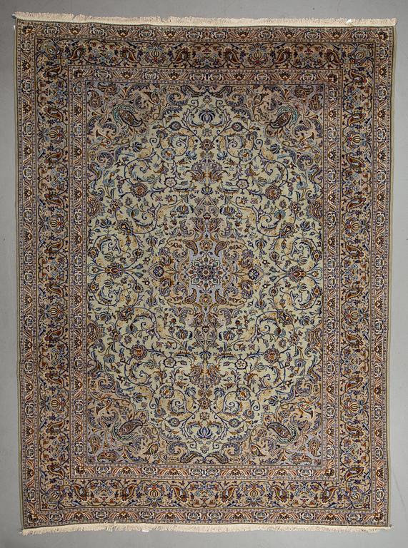 A carpet, Keshan, ca 416 x 310 cm.