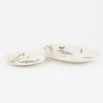 A 25-piece "Fish" service, Johnson Bros, England.